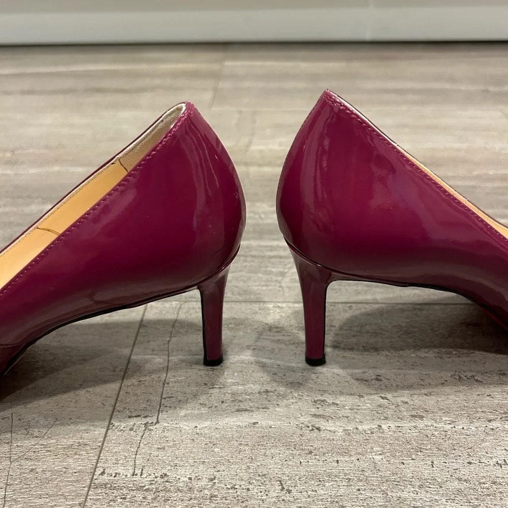 Christian Louboutin Purple Patent Leather Heels Women Size 39.5 Pre-Owned‎ - Picture 3 of 7
